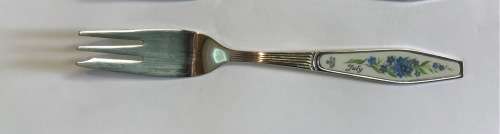 ROYAL ALBERT CAKE FORK=FLOWERS OF THE MONTH=JULY=SILVER PLATED=Maker - HCU.