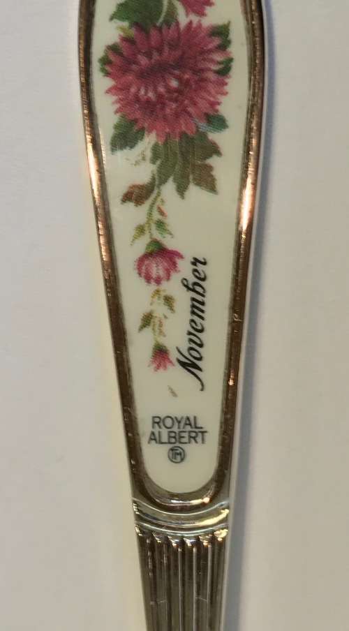 ROYAL ALBERT CAKE FORK=FLOWERS OF THE MONTH=NOVEMBER=SILVER PLATED=Maker - HCU.