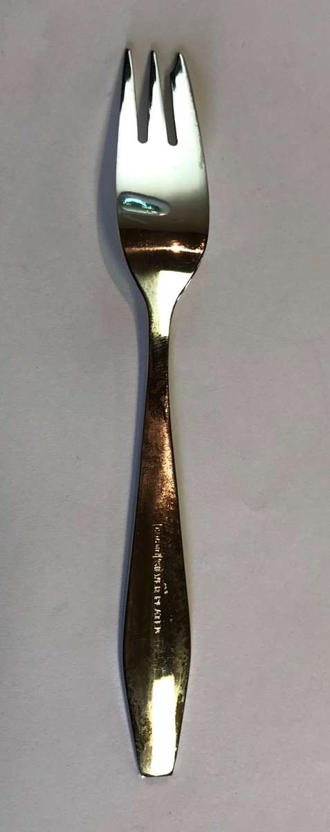 ROYAL ALBERT CAKE FORK=FLOWERS OF THE MONTH=NOVEMBER=SILVER PLATED=Maker - HCU.