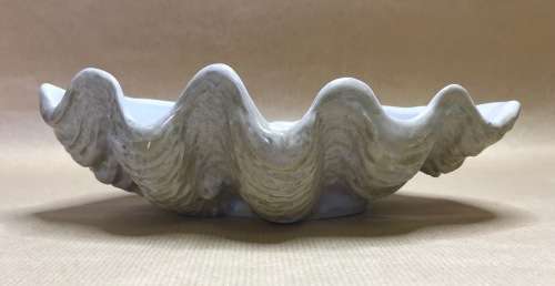 CLAM SHELL BOWL DISH SALAD BOWL SNACK DISH LOCALLY MANUFACTURED - 226mm long.
