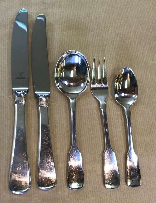 CUTLERY CANTEEN=STERLING SILVER GERMAN=WILKENS=SPADE PATTERN=72 piece=1974=SPILHAUS BOX=8 PLACE.