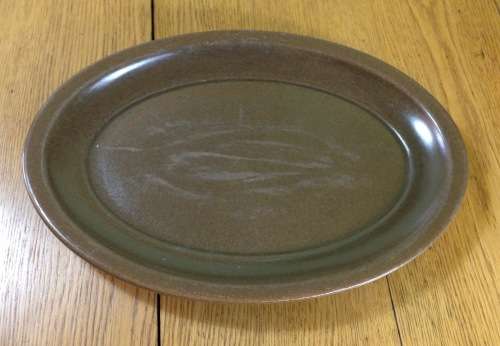 EARTHENWARE BROWN PLATTER - OVAL.
