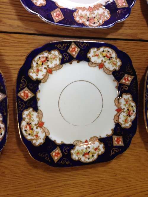 ROYAL ALBERT DERBY IMARI STYLE SQUARE ENTREE SALAD DESSERT PLATES x 8 CROWN CHINA 1917-1925 ENGLAND