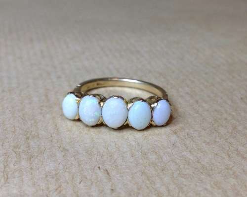 WHITE OPAL RING Hallmarked and Stamped 9K (carat) GOLD 5 OPALS! SIZE US 10 UNUSUAL and STUNNING!
