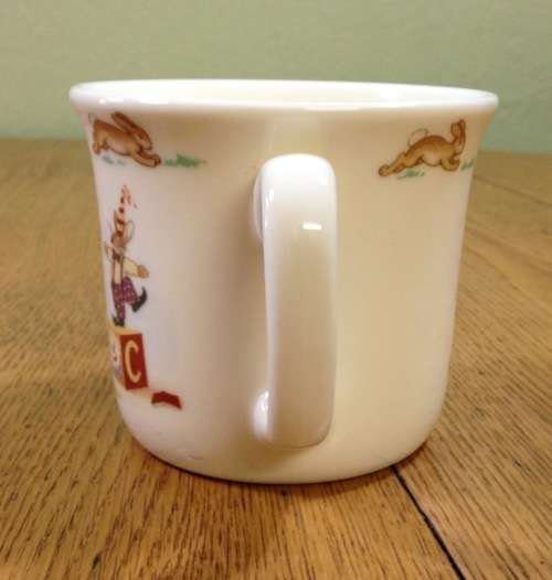 ROYAL DOULTON BUNNYKINS 1936 ALPHABET MUG ABC ENGLISH FINE BONE CHINA ENGLAND.