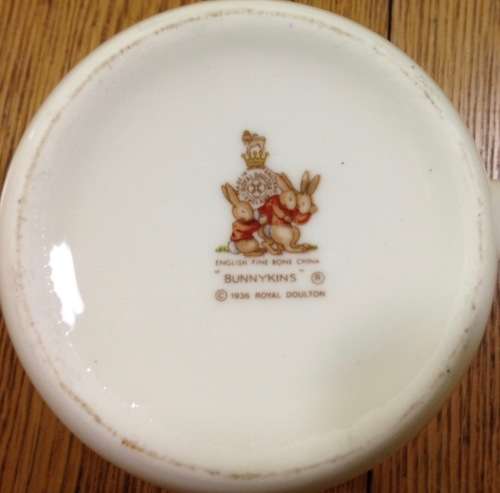 ROYAL DOULTON BUNNYKINS 1936 ALPHABET MUG ABC ENGLISH FINE BONE CHINA ENGLAND.