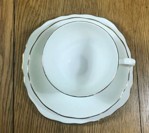 QUEEN ANNE=RIDGWAY POTTERIES=TRIO=TEA CUPS=SAUCERS=ROYAL MALVERN CAKE/SIDE PLATES=