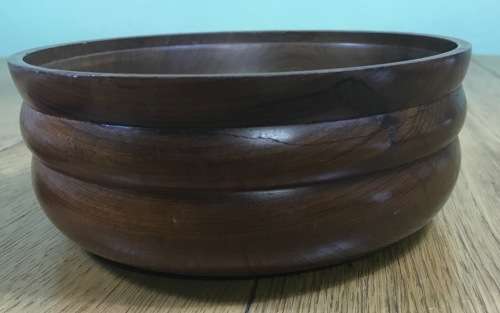 ROUND WOODEN BOWL and LID TOBACCO? MAHOGANY?? TEAK?? Please read notes.....