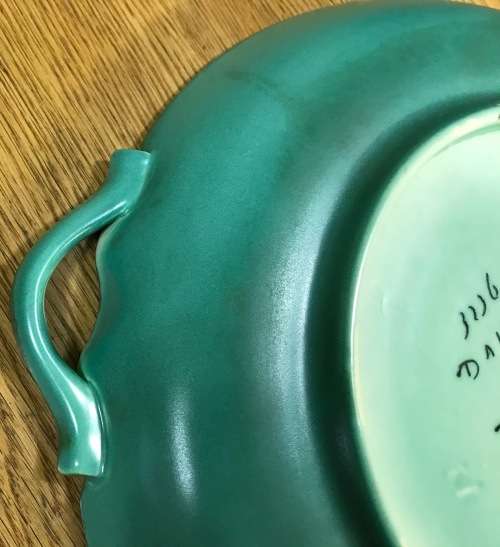 GOUDA ROYAL Zuid Holland BOWL PLATE CHARGER 1948 3236 544? DAHLIA PATTERN FLOWERS FLORAL 3 HANDLES.