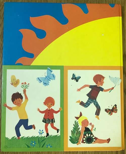 NATURE`S BUSY YEAR Lise Martin and Noelle Brun 1973 The Hamlyn Publishing Group Limited BOOK.
