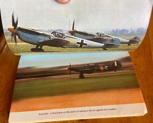 BATTLE of BRITAIN=LEONARD MOSLEY=PAN BOOKS=1969=RAF=LUFTWAFFFE=PILOTS=SPITFIRE=MESSERSCHMITT=WAR=WW2