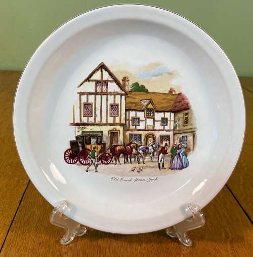 WILLSGROVE WARE POTTERY PLATE RHODESIA ZIMBABWE `OLD COACH HOUSE - YORK`