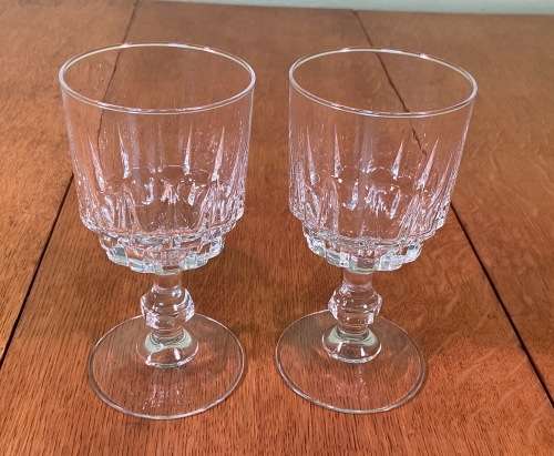 WINE GLASSES x 2 WHITE Possibly Crystal?