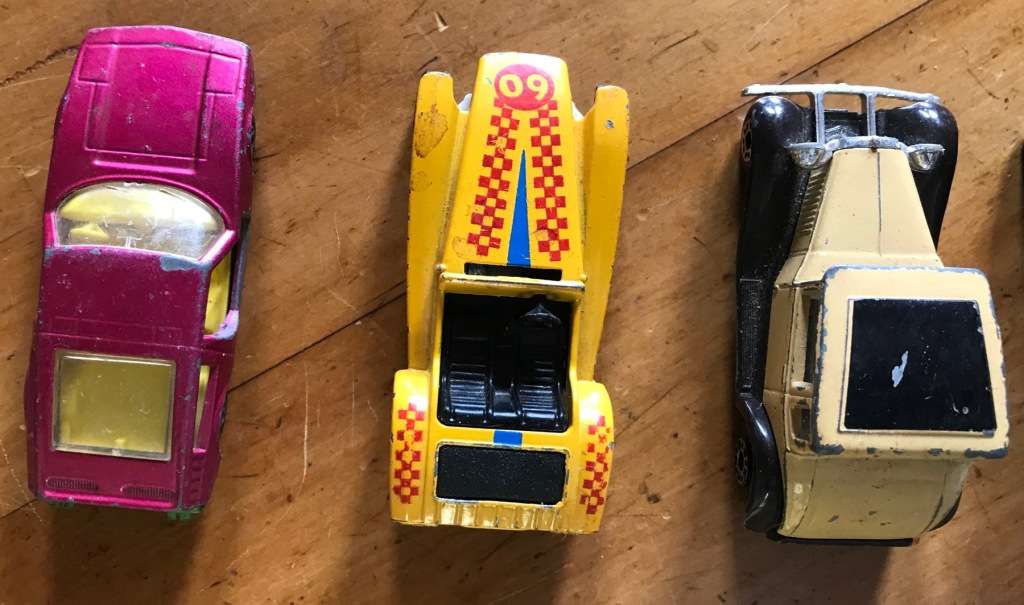 MATCHBOX / LESNEY DINKY CARS - USED - x 7 - Cars - Bus - Paris Dakar - London Taxi - Police