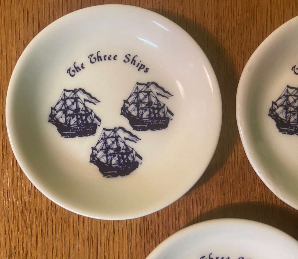 SMALL PLATES x 3 - "THE THREE SHIPS" - TRINKET DISHES / BOWLS - SAILING SHIPS.