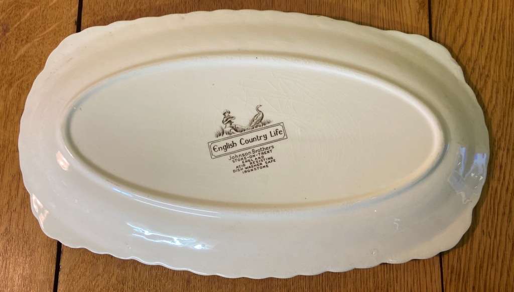 SANDWICH PLATTER - IRONSTONE - JOHNSON BROTHERS - ENGLISH COUNTRY LIFE - ENGLAND - BROWN & WHITE.