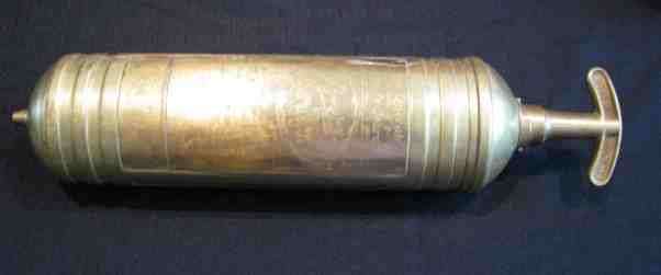~~VINTAGE BRASS FIRE EXTINGUISHER~~"Pyrene" trademark~Unusual brass piece~Made in England~HEAVY!!!!!