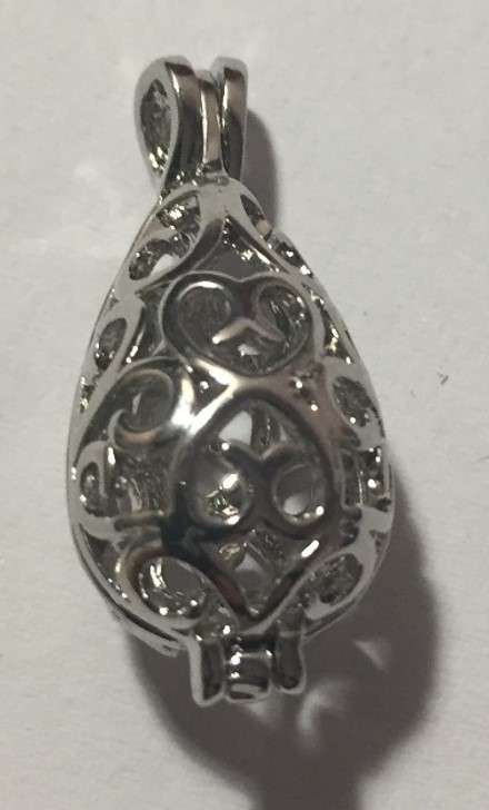 Small aromatherapy or stone cage locket_Teardrop-shaped