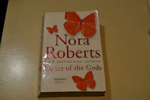 Nora Roberts - Dance of the Gods