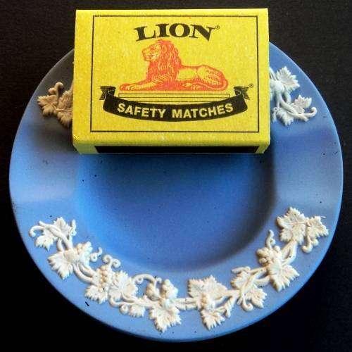 WEDGWOOD JASPERWARE ASHTRAY. Blue / White. Grapevine embossing. 9.5 cm diam.