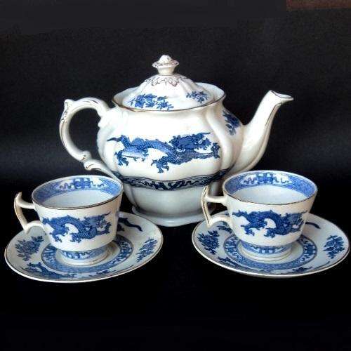 Booths Dragon Pattern. SMALL TEAPOT, 2 CUPS AND 2 SAUCERS. Antique (1912 Patent) Lovely condition.