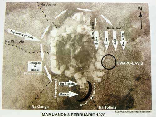 L. J. Bothma -  DIE BUFFEL STRUIKEL. 'N STORIE VAN 32 BATALJON. 1e uitg. 2de druk. 2006 sagteband.