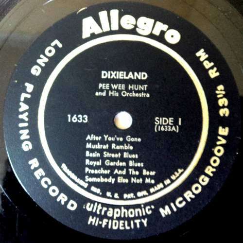 Pee Wee Hunt / Pee Wee Russell - DIXILAND. Vinyl 33 rpm LP. Jazz / Dixieland. (VG/VG). USA