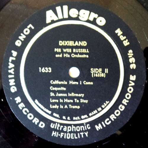 Pee Wee Hunt / Pee Wee Russell - DIXILAND. Vinyl 33 rpm LP. Jazz / Dixieland. (VG/VG). USA