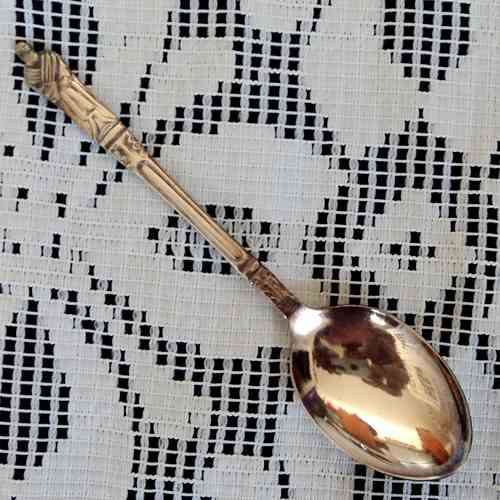 BOXED SET OF MATCHING E.P.N.S. APOSTLE TEASPOONS (6), CAKE FORKS (6) AND SUGAR SPOON. 1930s / 40s.