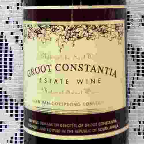 GROOT CONSTANTIA ESTATE WINE. Natural Sweet. Red. 500 ml.