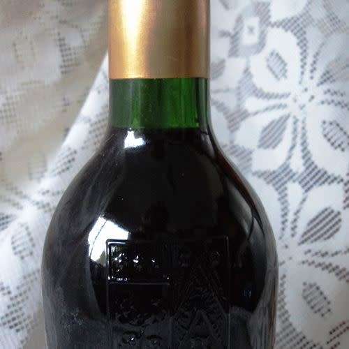 CHATEAU PICHON LONGUEVILLE. COMTESSE DE LALANDE. Classic Pauillac. 750 ml. 1994 vintage French wine.