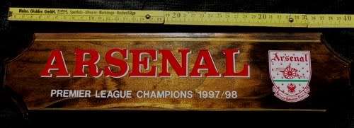 ARSENAL PREMIER LEAGUE CHAMPIONS 1997 / 1998. COMMEMORATIVE WALL PLAQUE. Wood. Soccer commemorative.