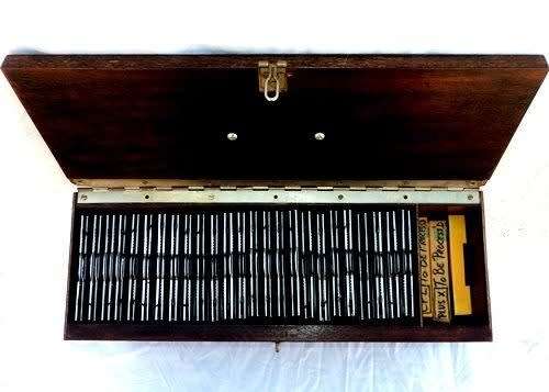 VINTAGE SHEET FILM HOLDERS (Boxed set of 25). Lisco Regal(20) and Riteway(5). Hardwood box. 4x5 inch
