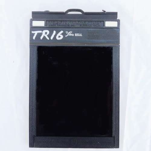 VINTAGE SHEET FILM HOLDERS (Boxed set of 25). Lisco Regal(20) and Riteway(5). Hardwood box. 4x5 inch