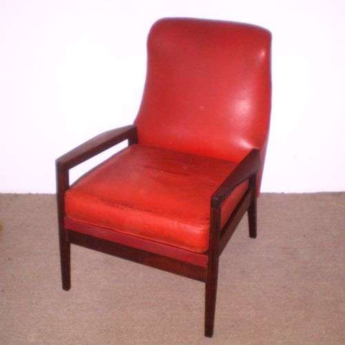 RETRO (1950s) LEATHER / IMBUIA OCCASIONAL CHAIR.