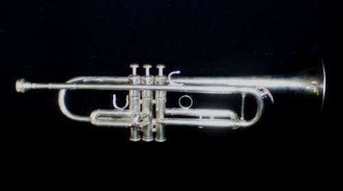 TRUMPET. Yamaha. Silver plated. Vintage (Manufactured 6 March 1945)