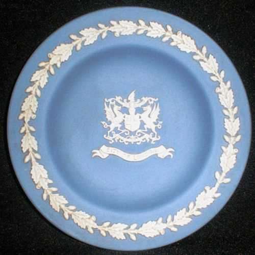 WEDGWOOD MINIATURE PLATE. Jasperware. Crest of City of London. Powder blue.