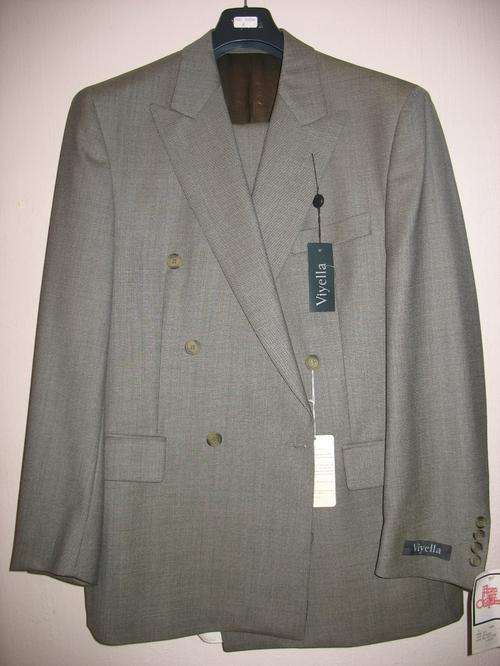 Viyella suit Size 102/40 R