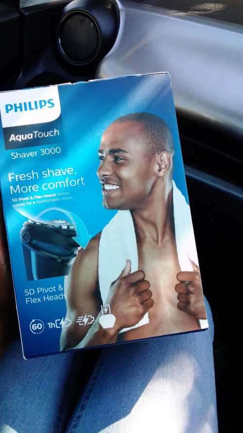 Philips AquaTouch wet or dry shaver series 3000. New unopened box.