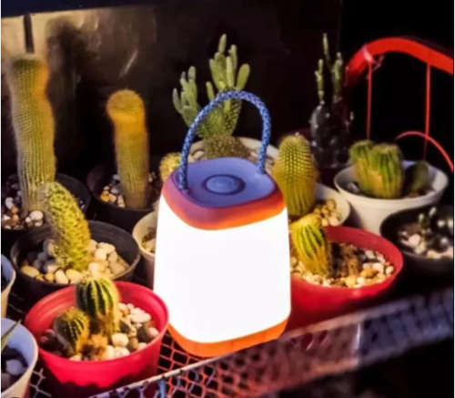 MULTI- FUNTIONAL WARM LIGHT-LED PORTABLE LAMP