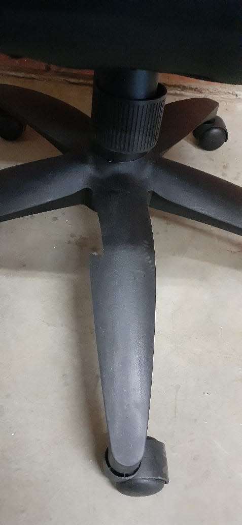 Ultra Exec Mid-Back Office Chair