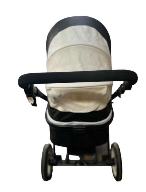 Belecoo 3 in 1 Baby Pram Stroller with Car Seat  Black & White - DISPLAY UNIT