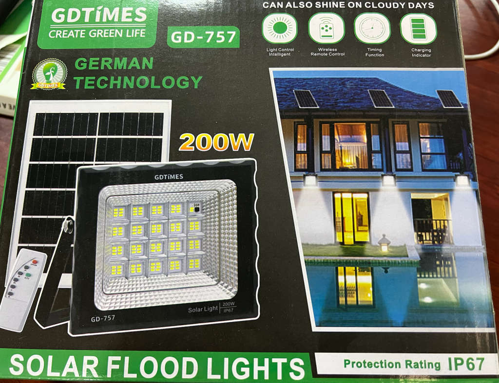 GD times 200w Solar Flood Light Gd-757 Waterproof IP67