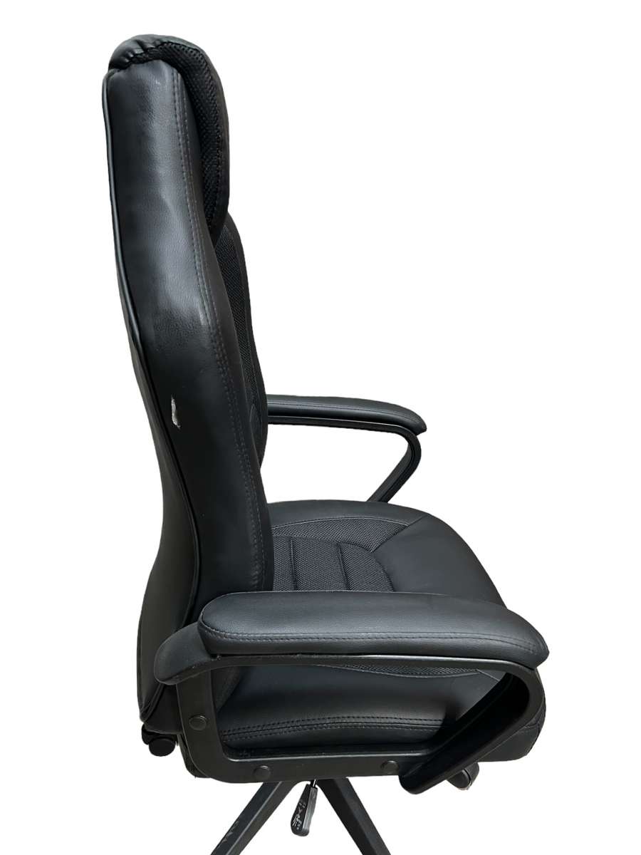 Bugatti Office & Gaming Chair DISPLAY UNIT DEMO SEE DESCRIPTION