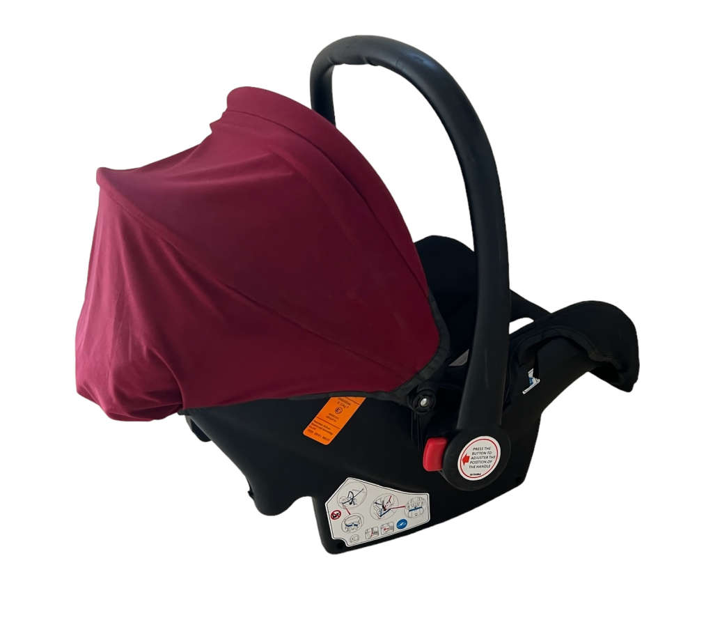 GOOD QUALITY BABY CAR SEAT NEW DISPLAY UNIT RED AND BLACK COLOUR