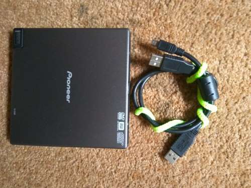 Pioneer USB CDrom + Sata CDrom