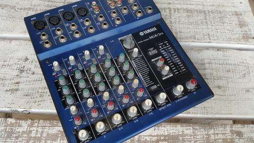 Yamaha MG8/2FX 8-Input Stereo Mixer with DSP Effects