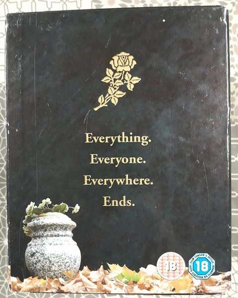Six Feet Under - Complete Series DVD box set (Seasons 1 to 5, 24 disc set)