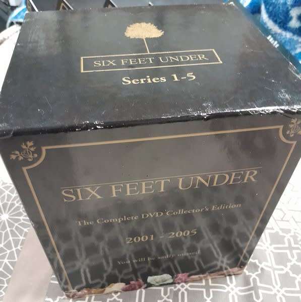 Six Feet Under - Complete Series DVD box set (Seasons 1 to 5, 24 disc set)
