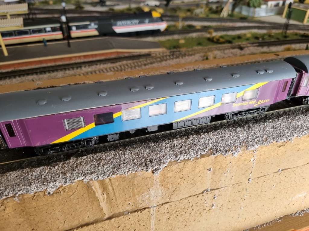 HO Model Shosholoza Meyl Coaches (4) Standard, sleeper, lounge and car carrier